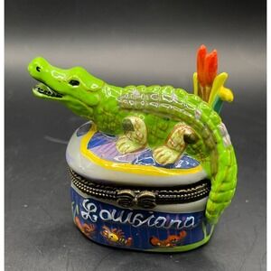 Vintage Louisiana Alligator Trinket Box - Porcelain Hinged Pill Box - Souvenir